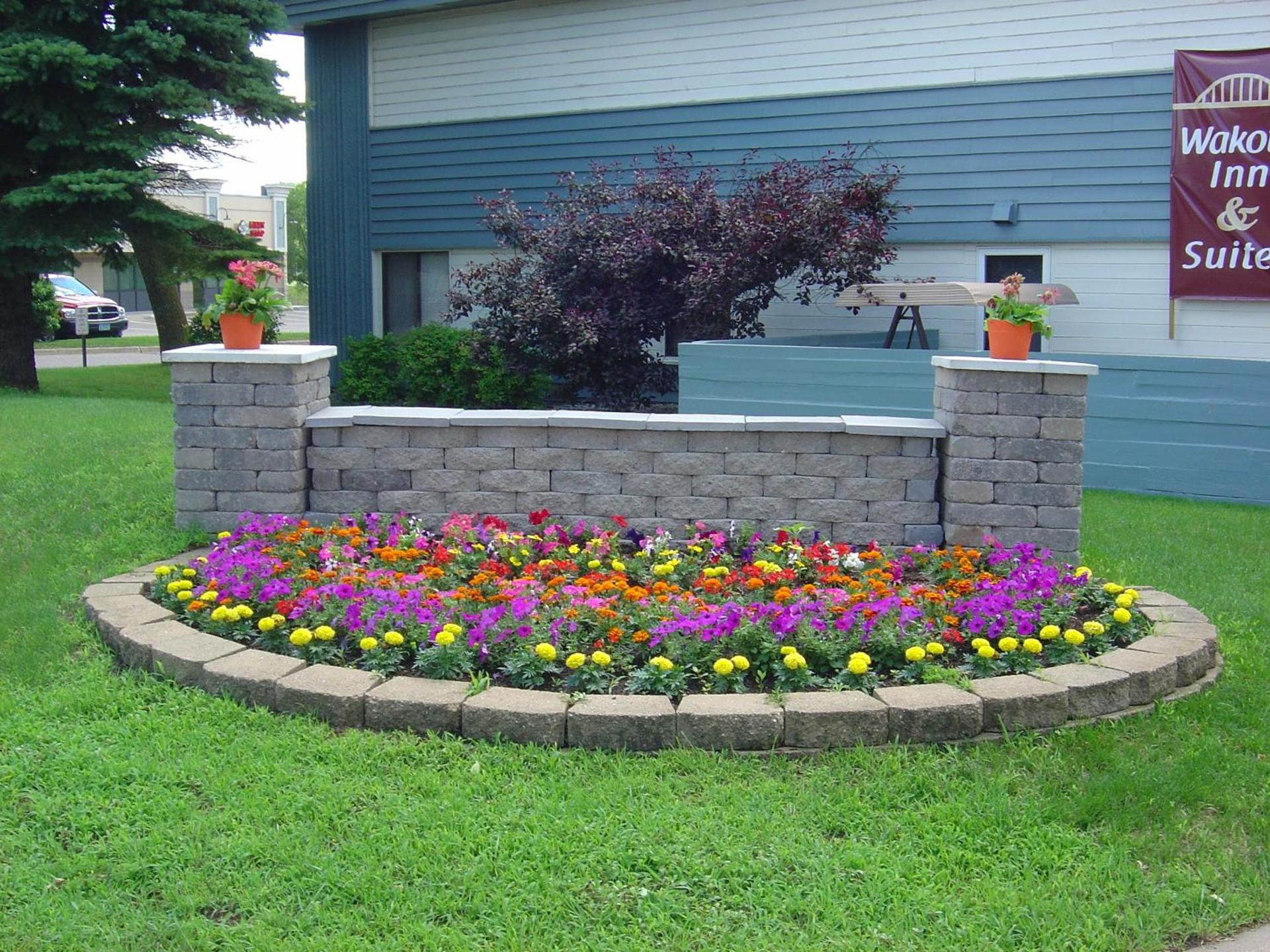Wakota Inn and Suites photo 10