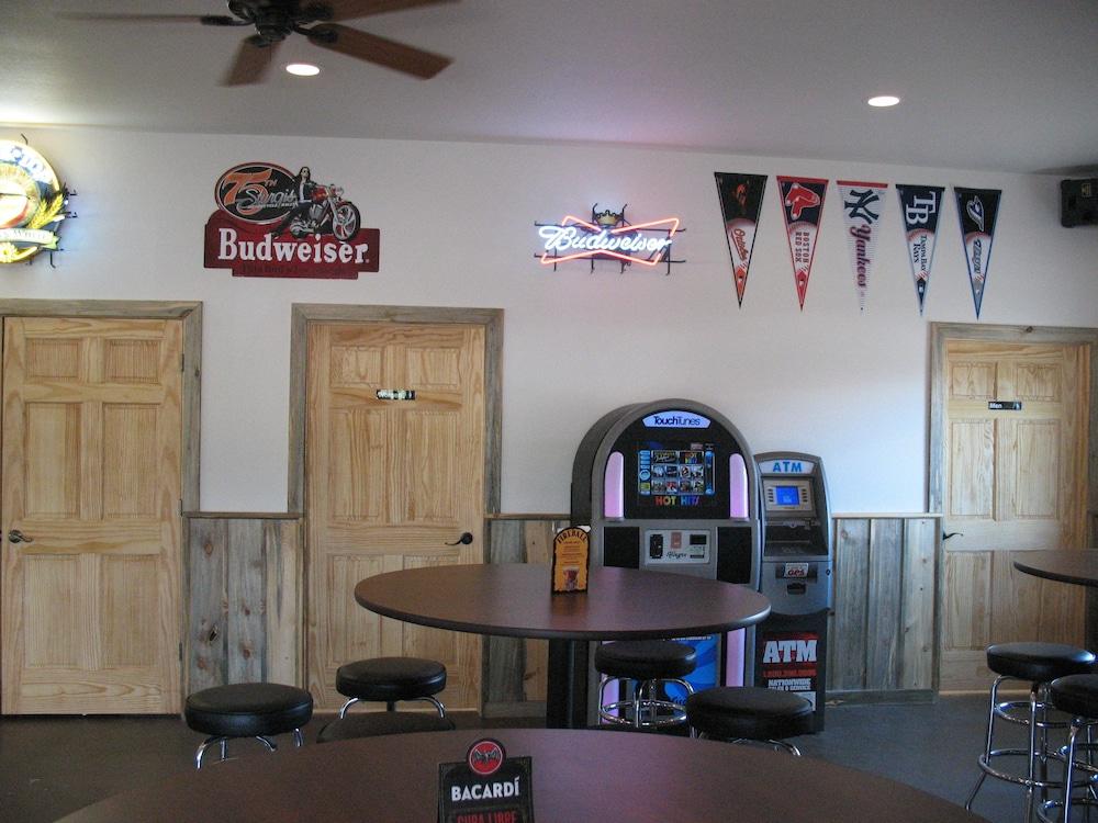 Iron Horse Inn photo 8