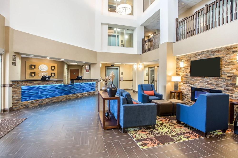 Comfort Suites Springfield I-70 photo 11
