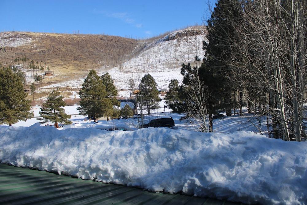 Edelweiss Resort and Restaurant photo 88