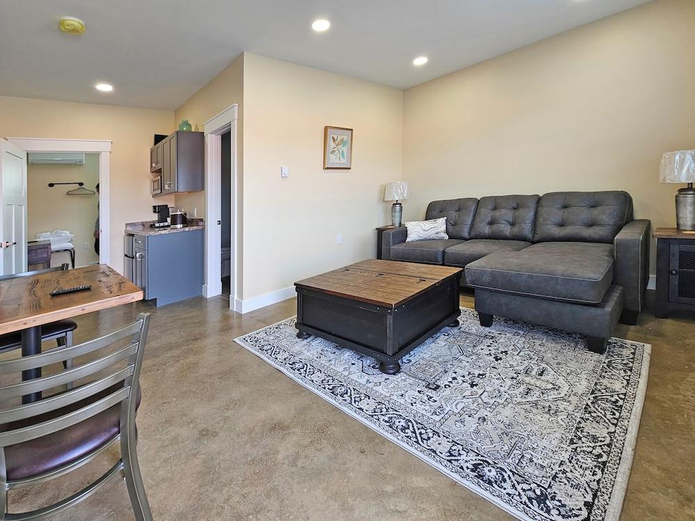 Breckenridge Suites photo 1