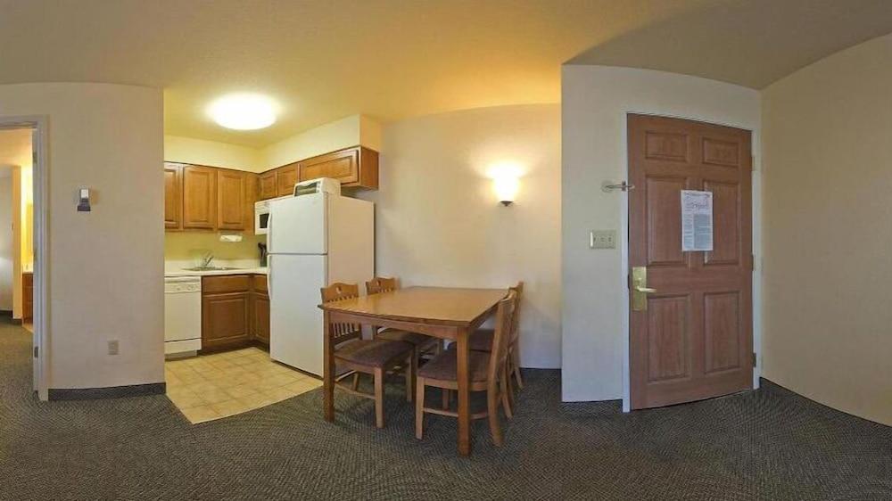 Staybridge Suites South Springfield by IHG photo 19