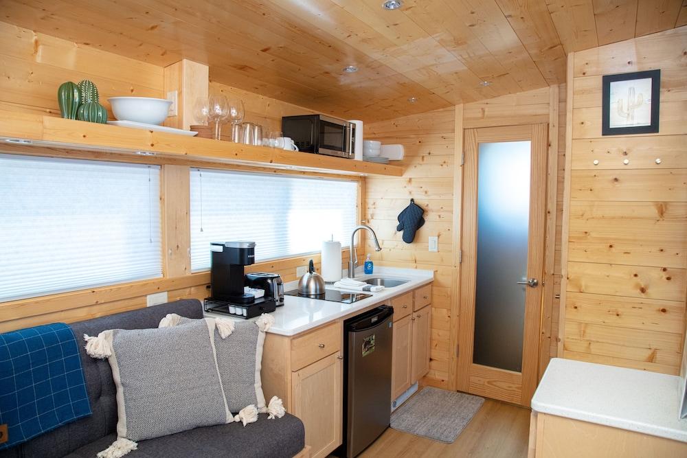 Trail and Hitch Tiny Home Hotel and RV photo 74