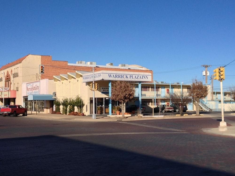 Warrick Plaza Inn photo 21
