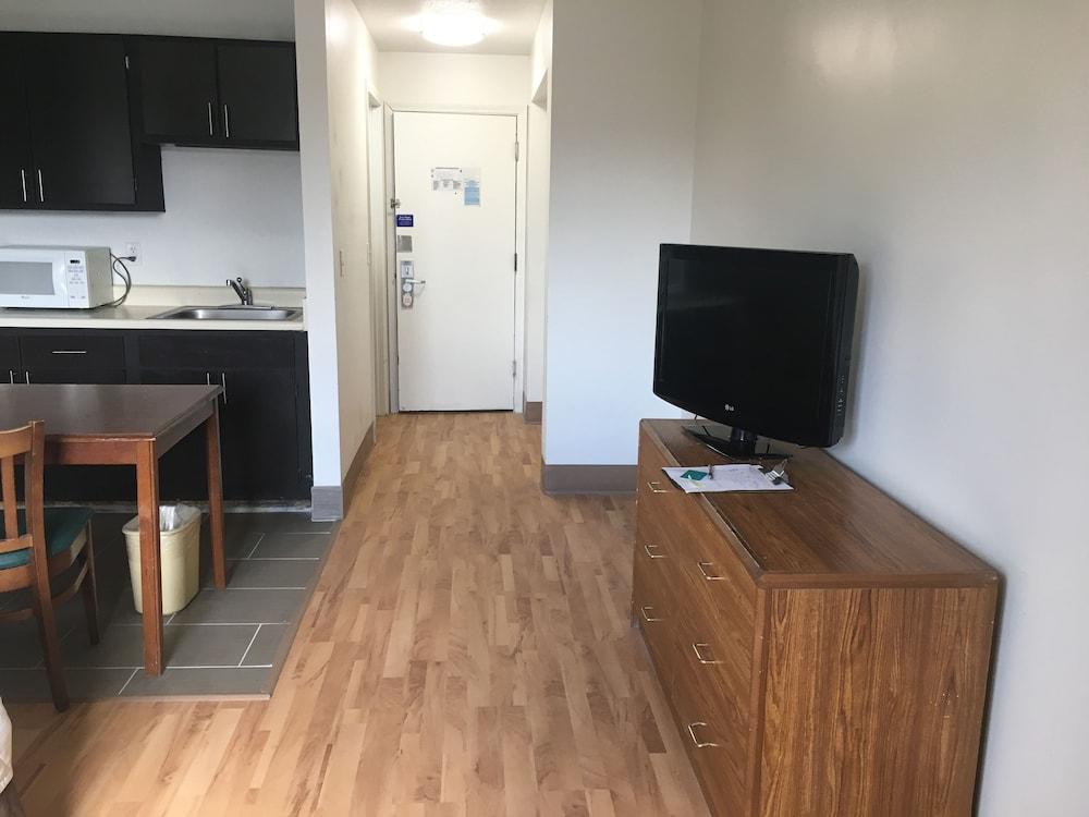 Welcome Suites Hazelwood photo 8