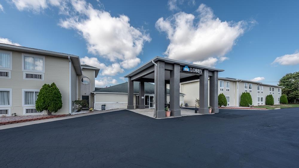 American Inn and Suites Dundee photo 18