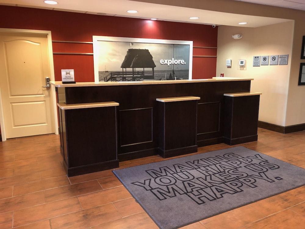 Hampton Inn Milford photo 8