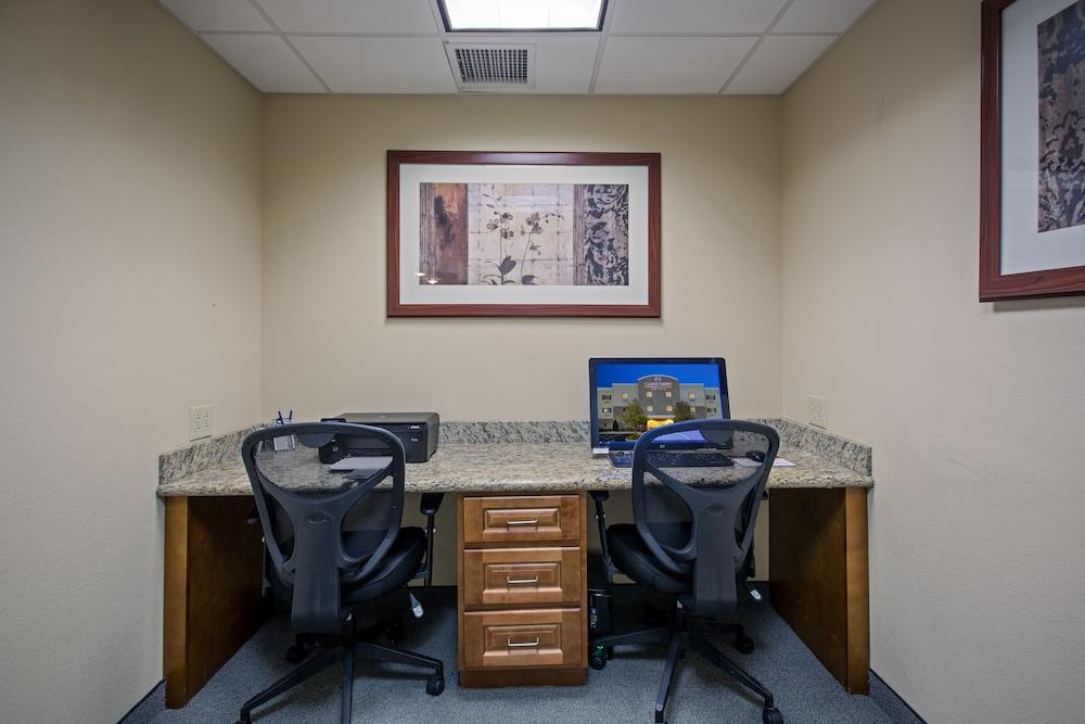 Candlewood Suites Perrysburg by IHG photo 24