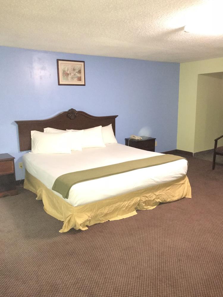 AmeriVu Inn & Suites photo 10