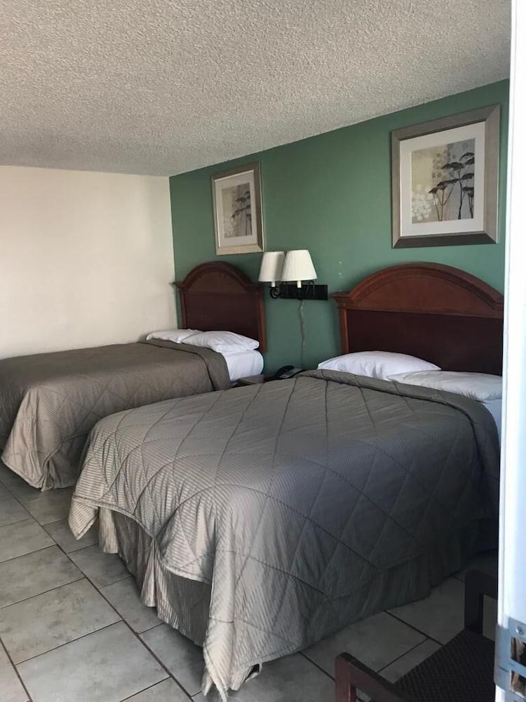 Lakeside inn photo 4