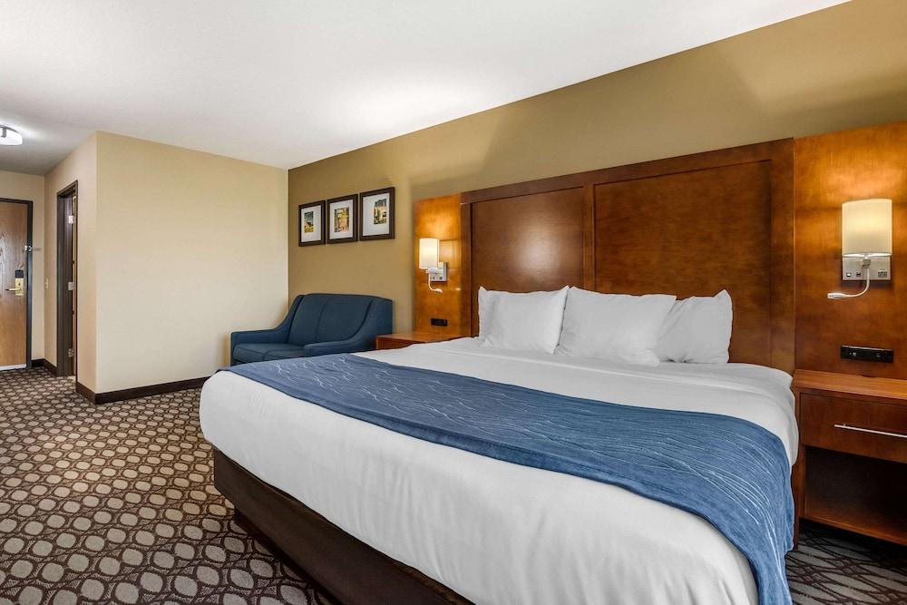 Comfort Inn Story City photo 5