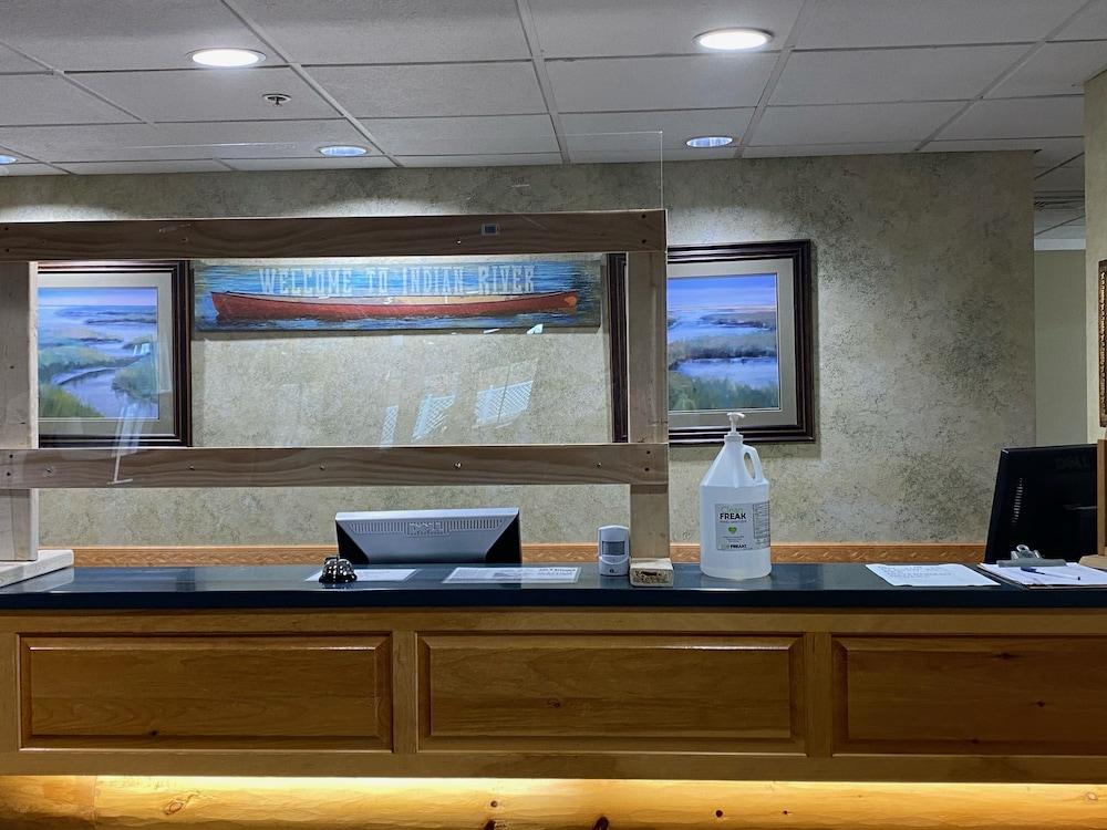 Hometown Inn photo 2