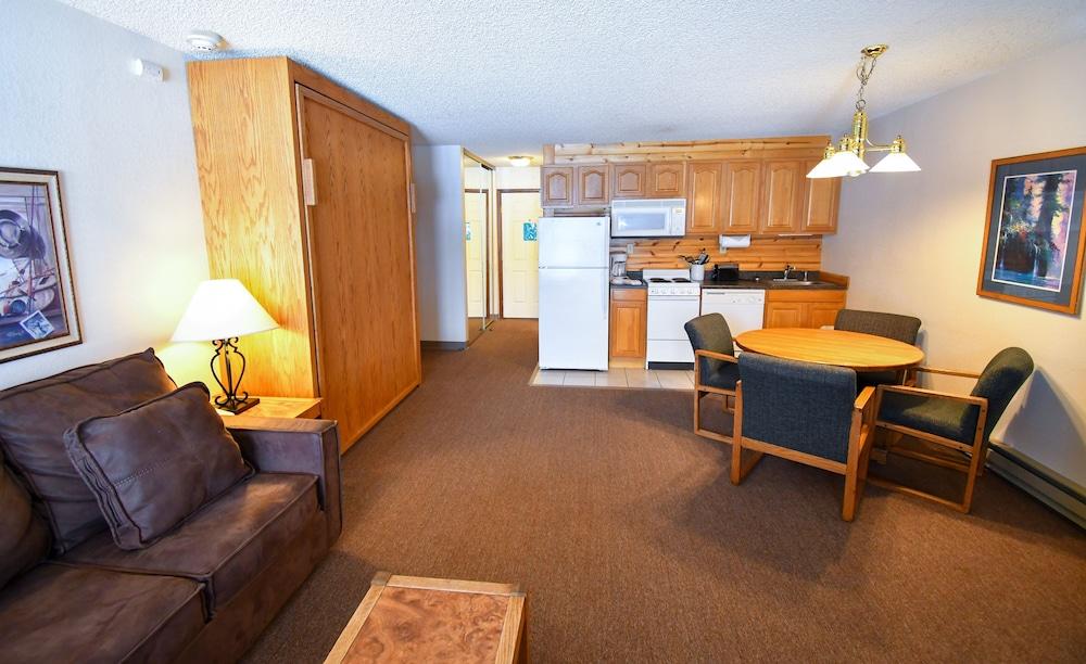Inn at SilverCreek photo 6