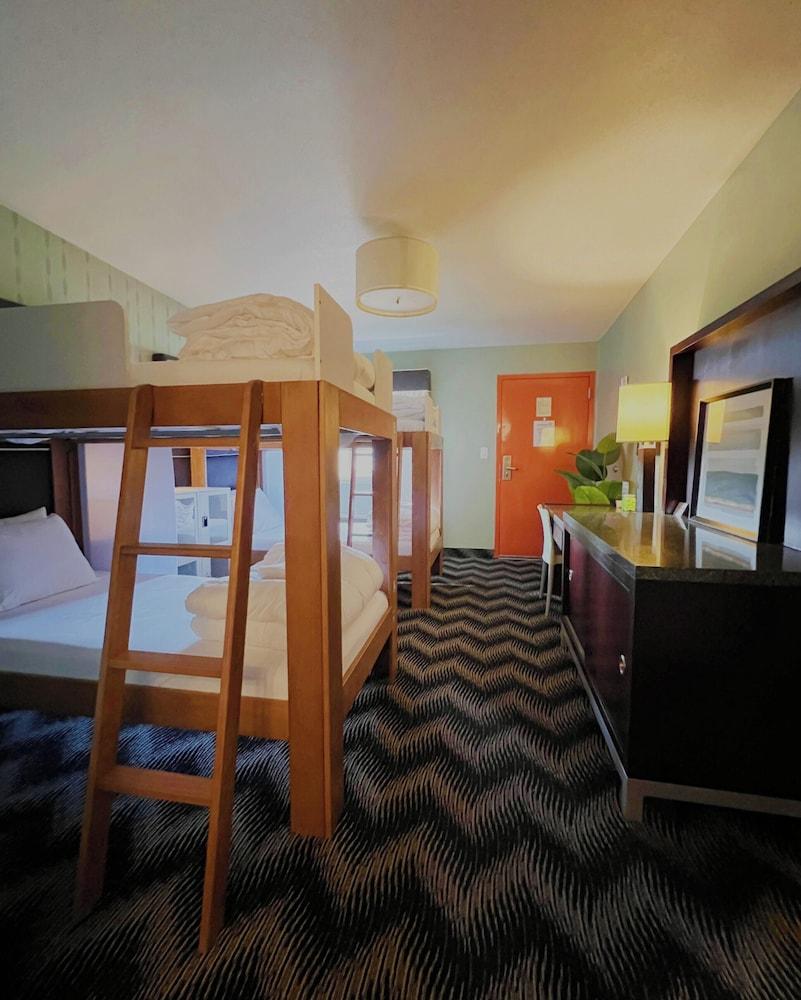 Bposhtels Scottsdale photo 31