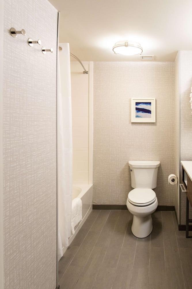 Hampton Inn Paris photo 33