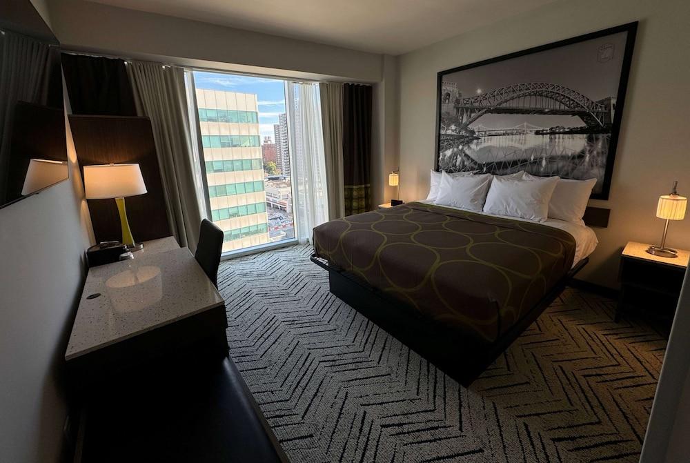 Super 8 By Wyndham Bronx Near Stadium photo 9