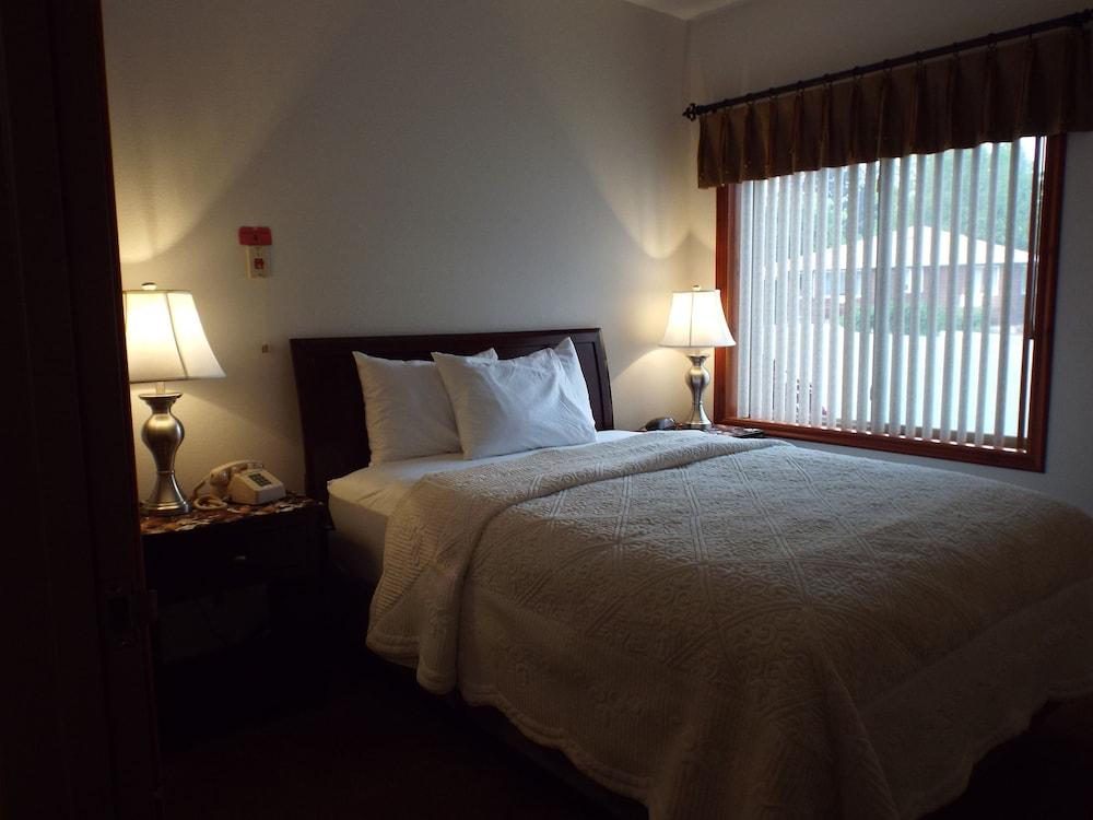 Greenwood Village Inn & Suites photo 7