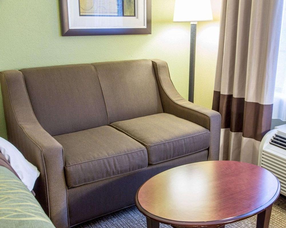 Comfort Inn Shreveport I-49 photo 7