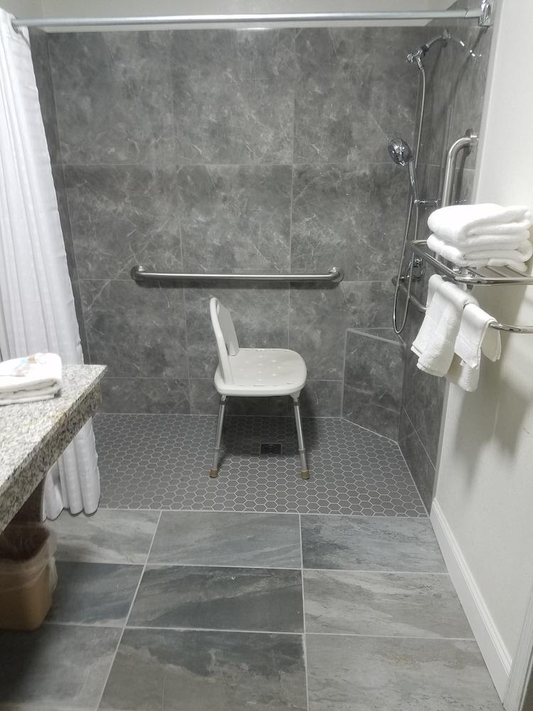 Sylvania Inn photo 21