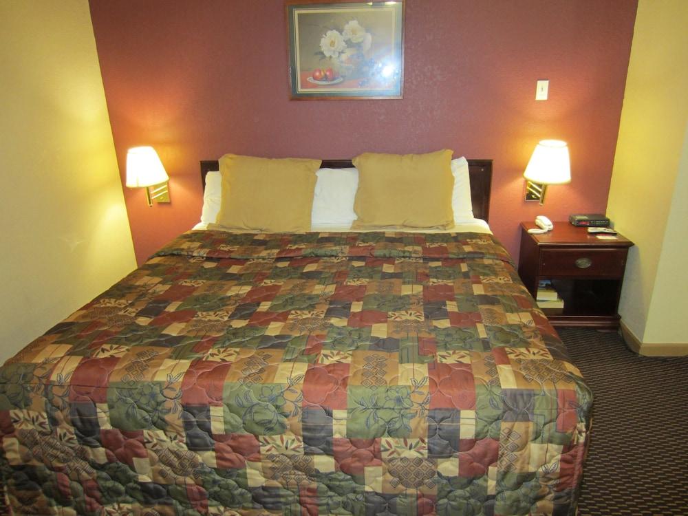 First Western Inn photo 37
