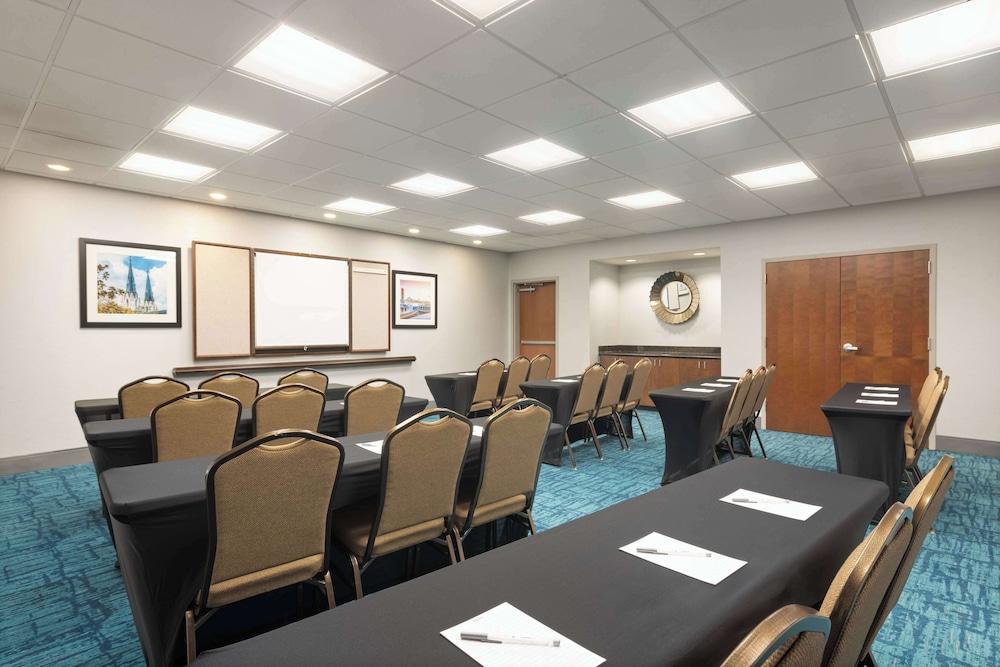 Hampton Inn & Suites Savannah-Airport photo 29