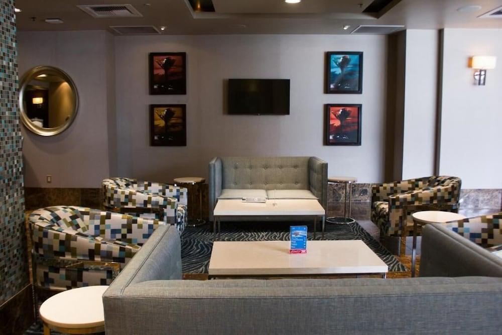 StripViewSuites at Platinum photo 39
