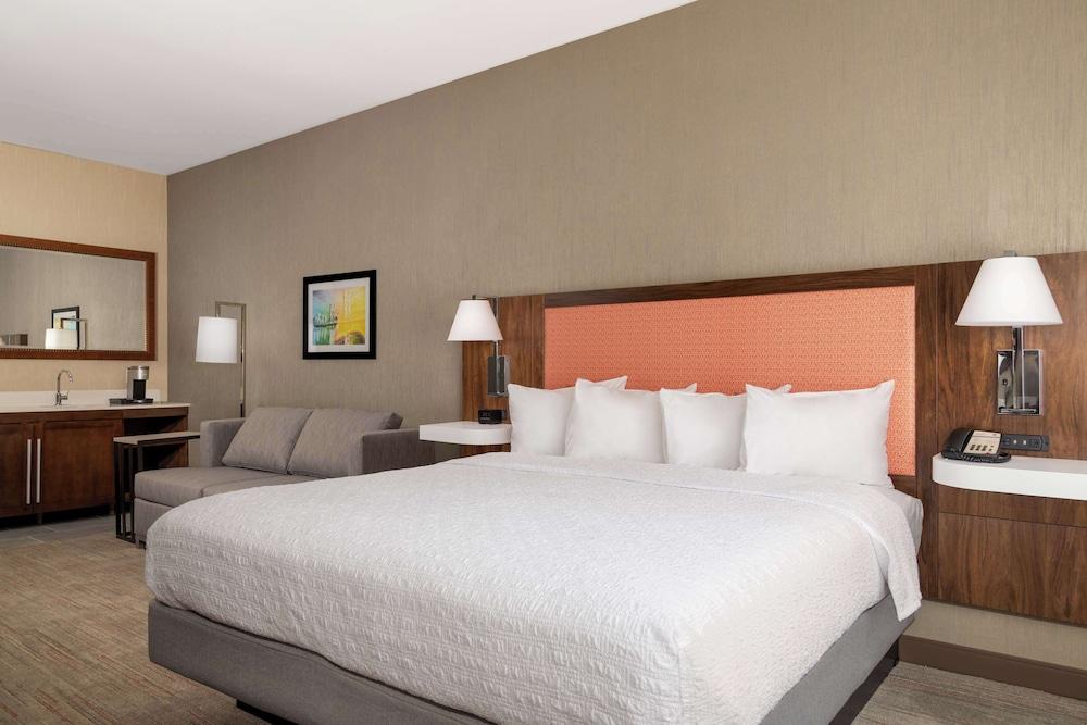 Hampton Inn & Suites Sacramento-Cal Expo photo 21