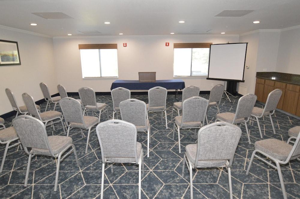 Garner Hotel Longview South by IHG photo 31