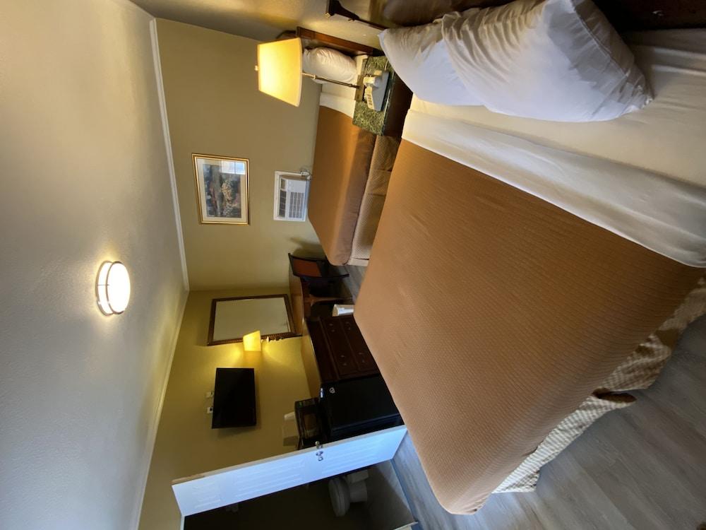 Travel Inn photo 13