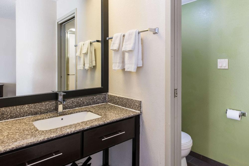 Studio 6 Suites – Knoxville, TN photo 26