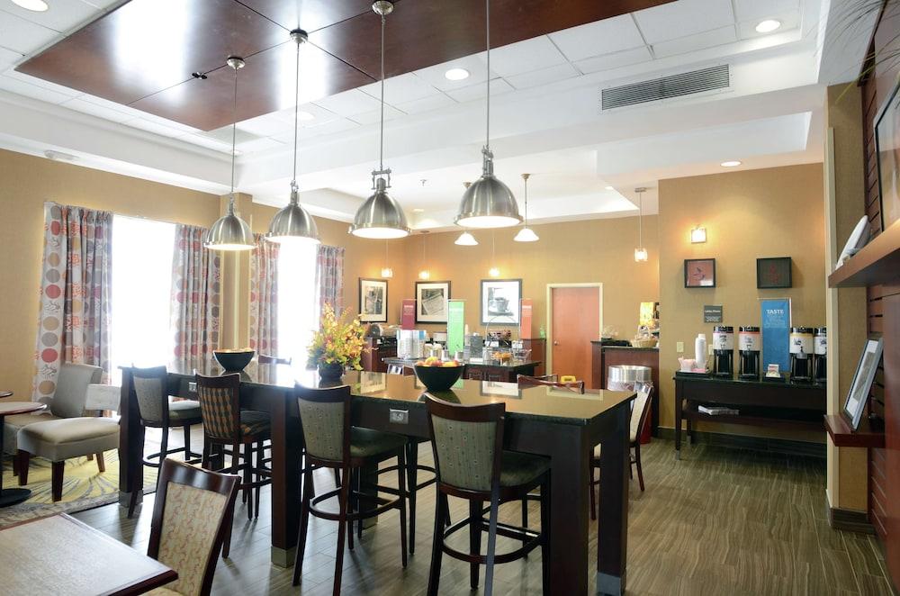 Hampton Inn Vidalia photo 18