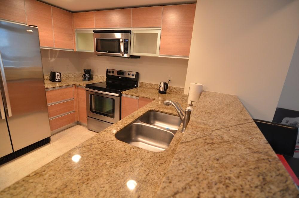 Riviera Luxury Living at River Oaks Marina and Tower photo 63