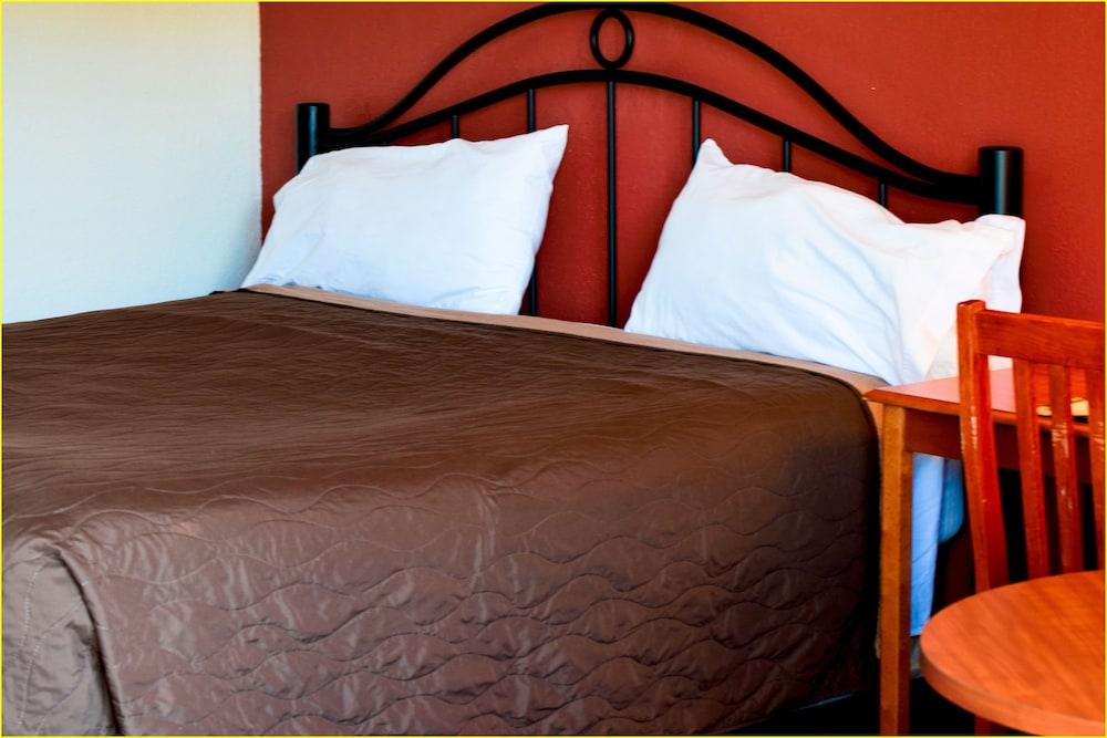 Stay Inn and Suites photo 17