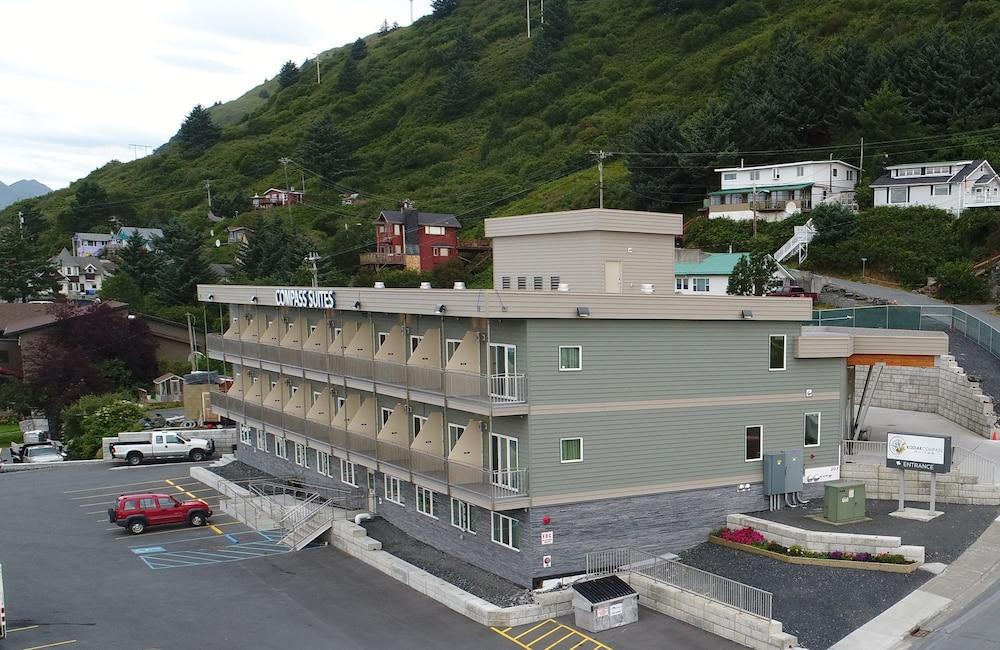 Kodiak Compass Suites photo 1
