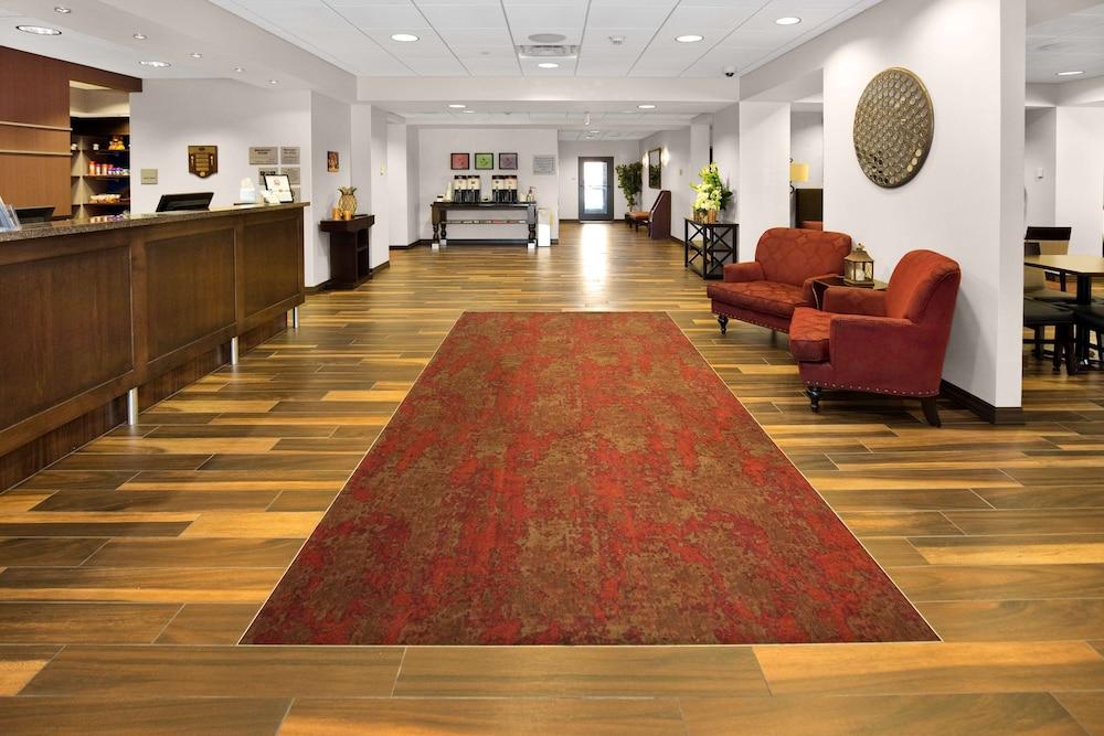 Hampton Inn Butler photo 25