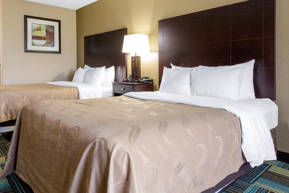 Quality Inn & Suites Arnold - St Louis photo 12