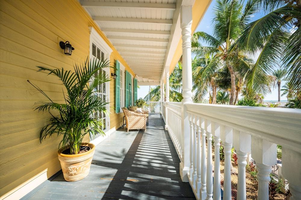 Southernmost House photo 36
