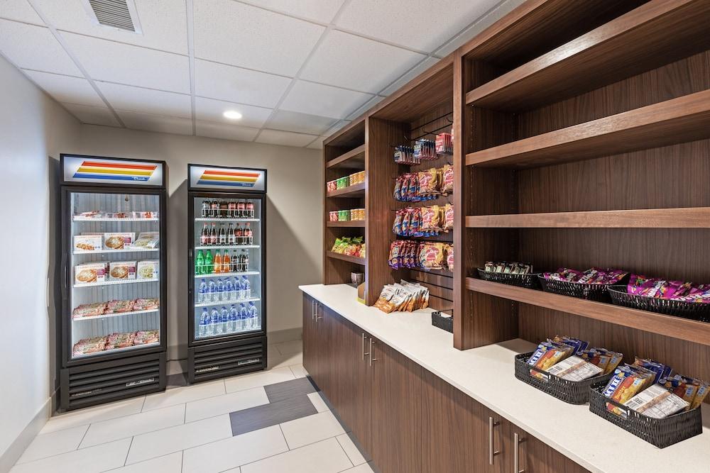 Holiday Inn Express & Suites Austin NW - Lakeway by IHG photo 21