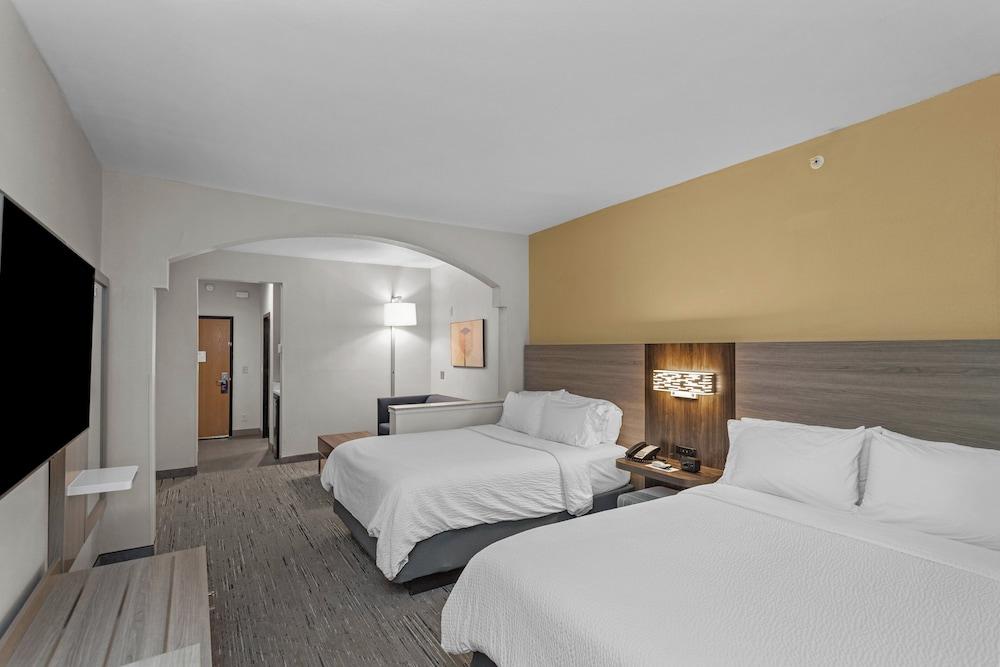 Holiday Inn Express Crockett by IHG photo 11