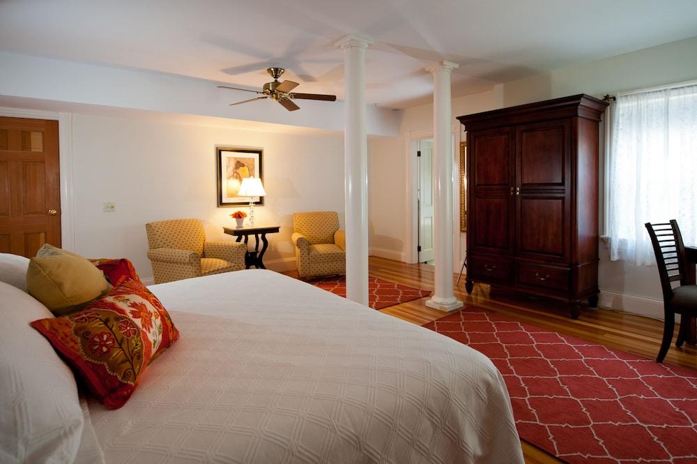 York Harbor Inn photo 3