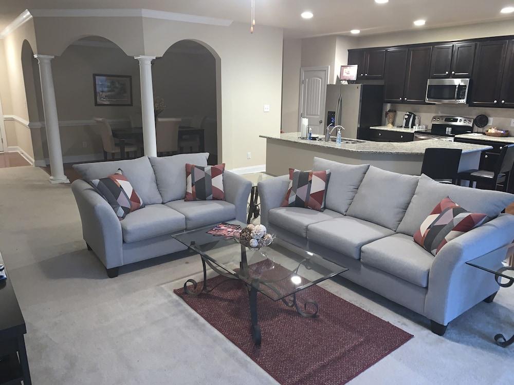 The Village at RiverLanding photo 28