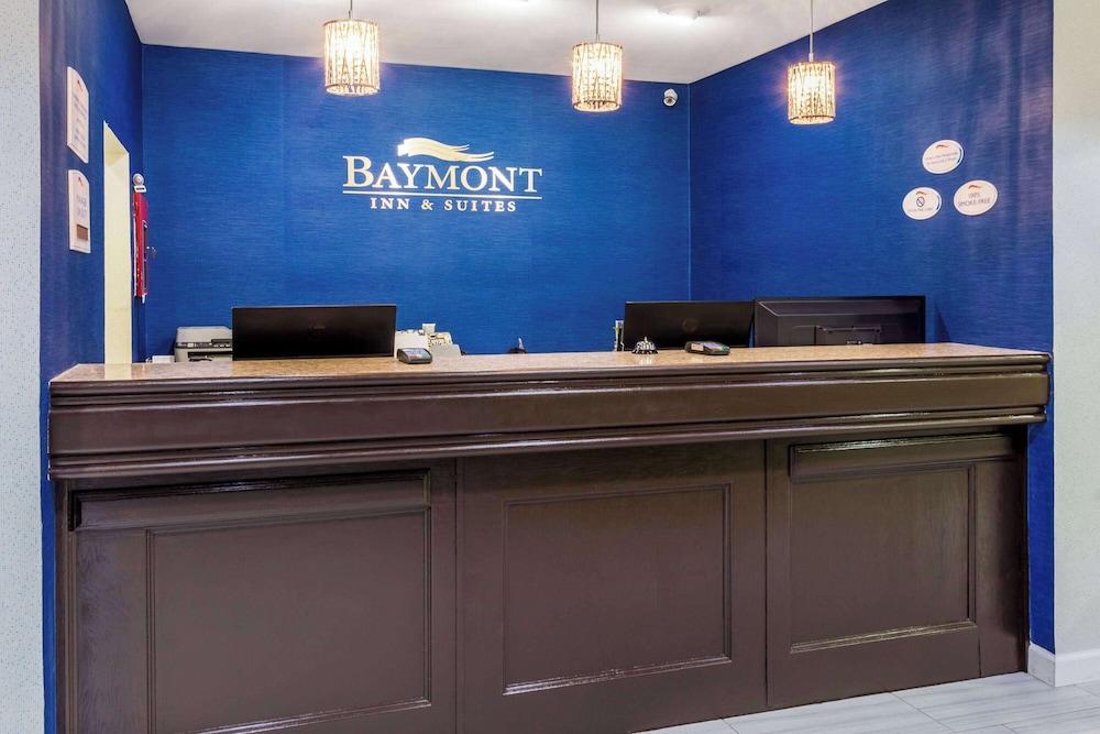Baymont by Wyndham Anderson photo 42