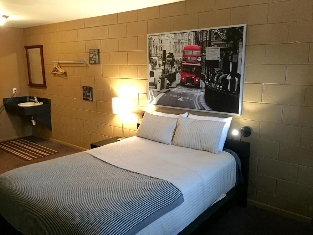 Three Rivers Motel photo 15