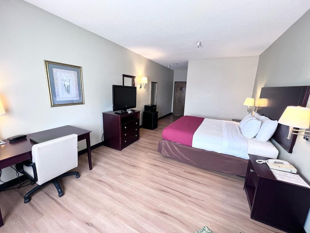 Americas Best Value Inn Wiggins photo 22