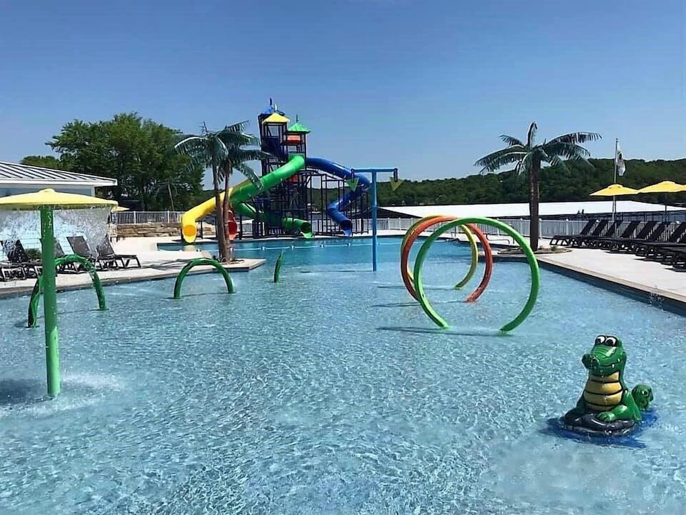 Coconuts RV Resort photo 12