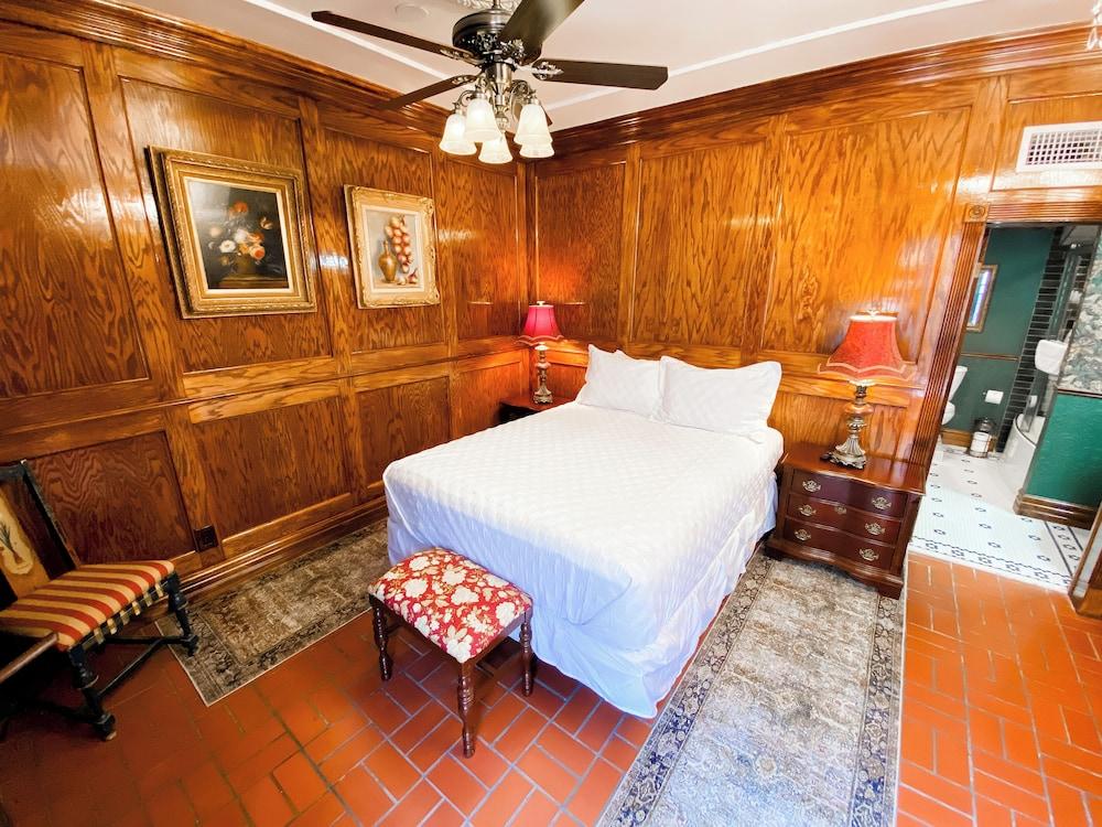 Park Place Inn and Cottages photo 75