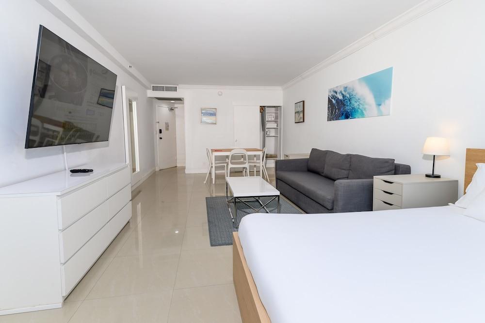 SeaStays Apartments photo 37