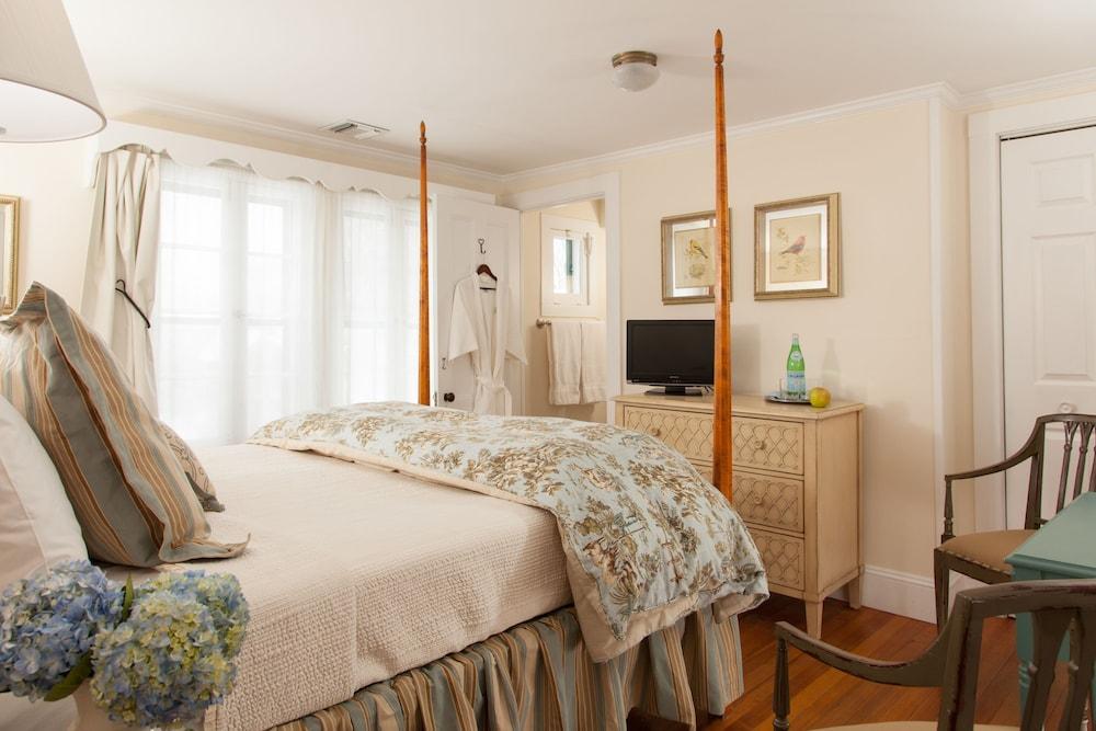 Garden Gables Inn photo 3