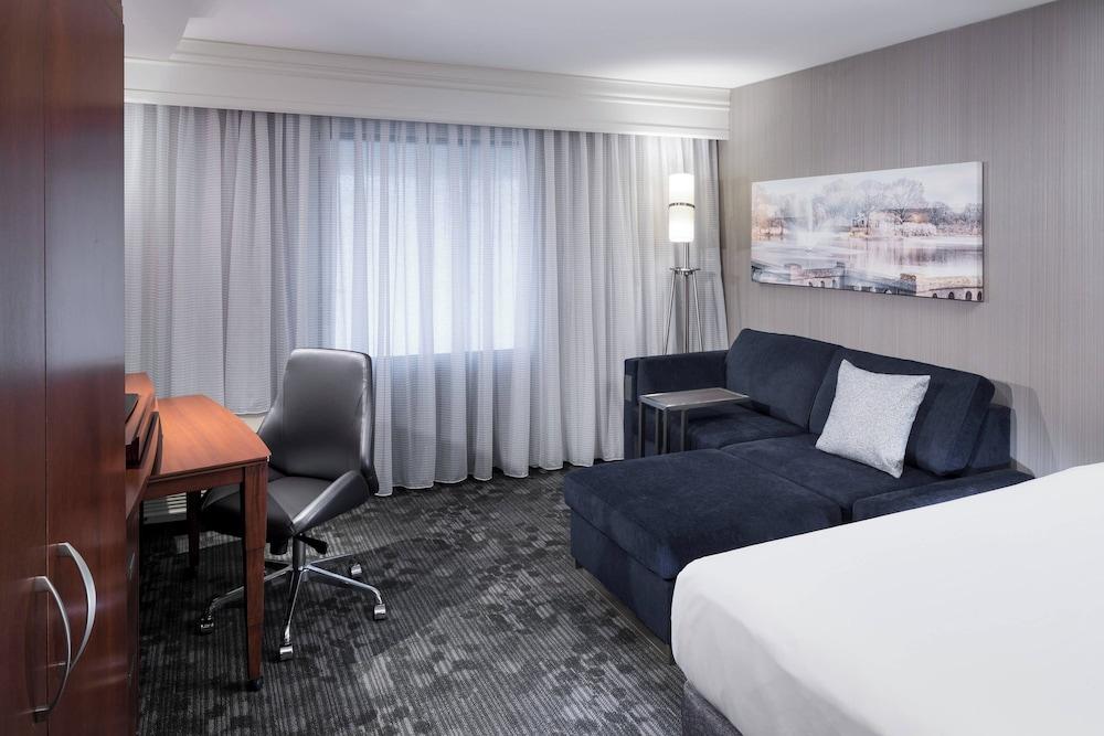 Courtyard by Marriott West Orange photo 11