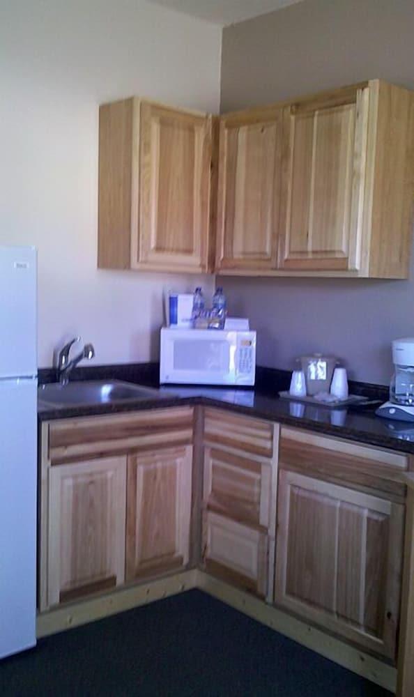 Sagebrush Inn photo 10